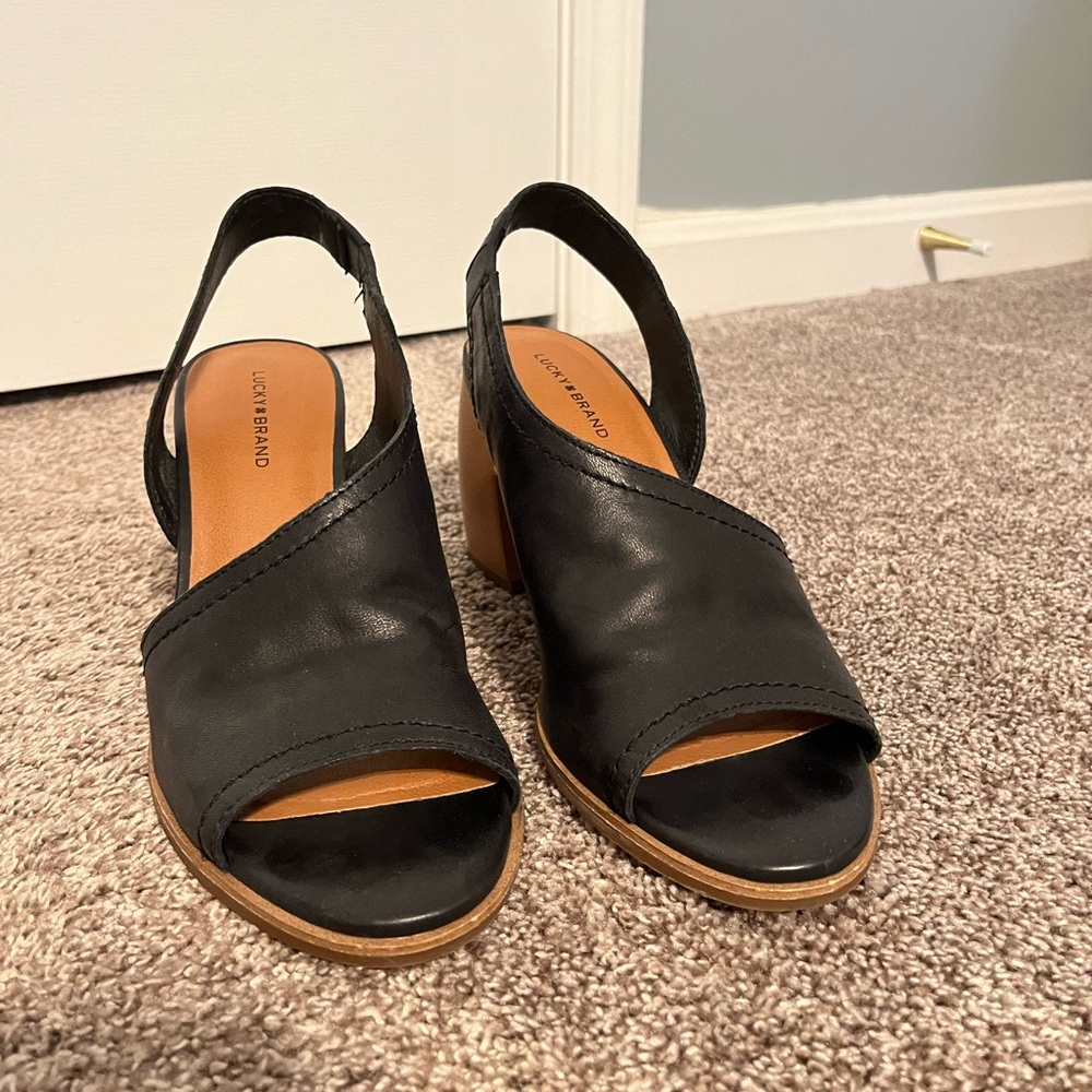 Lucky Brand Xilna Sandal size 9.5